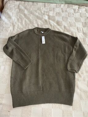 NWT Topshop knitted ribbed crew neck‎ dress in olive suze small